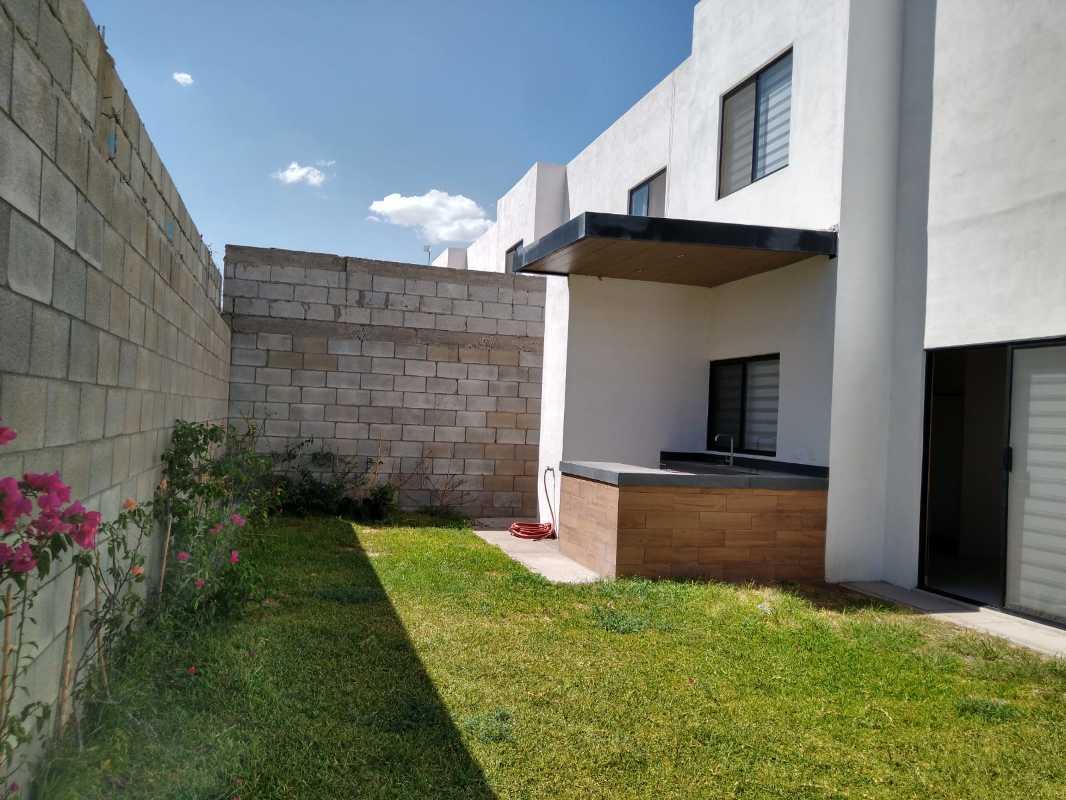 EUCALIPTOS, Gómez Palacio, Durango, 35049, Mexico, 4 Bedrooms Bedrooms, ,2 BathroomsBathrooms,Residential,For Sale,EUCALIPTOS,1234321