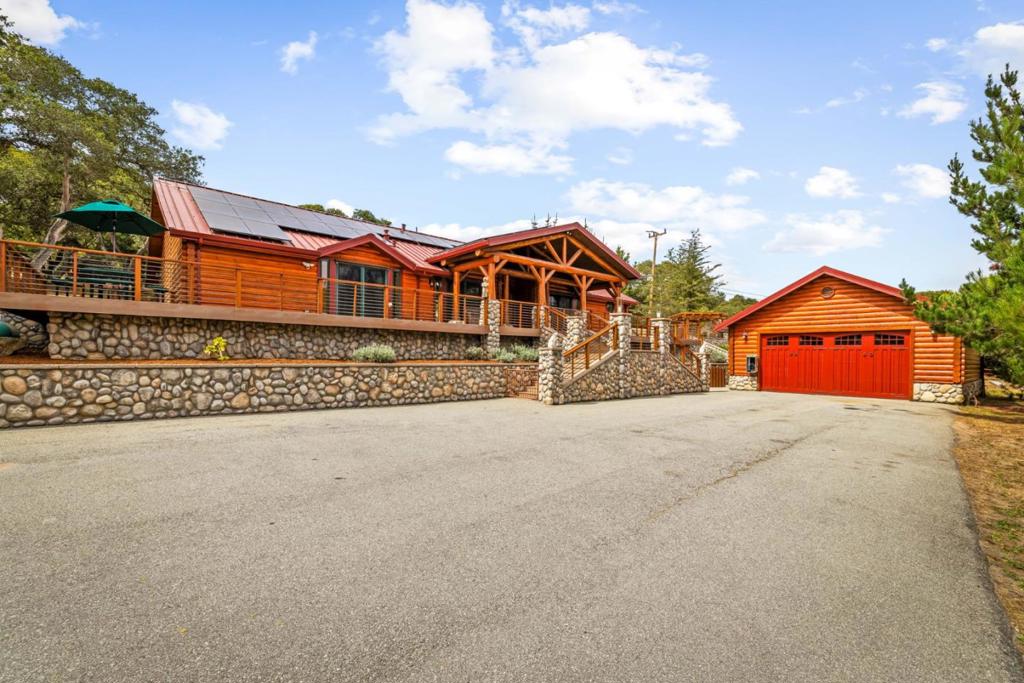 Salinas, California, 93907, United States, 3 Bedrooms Bedrooms, ,4 BathroomsBathrooms,Residential,For Sale,1974769