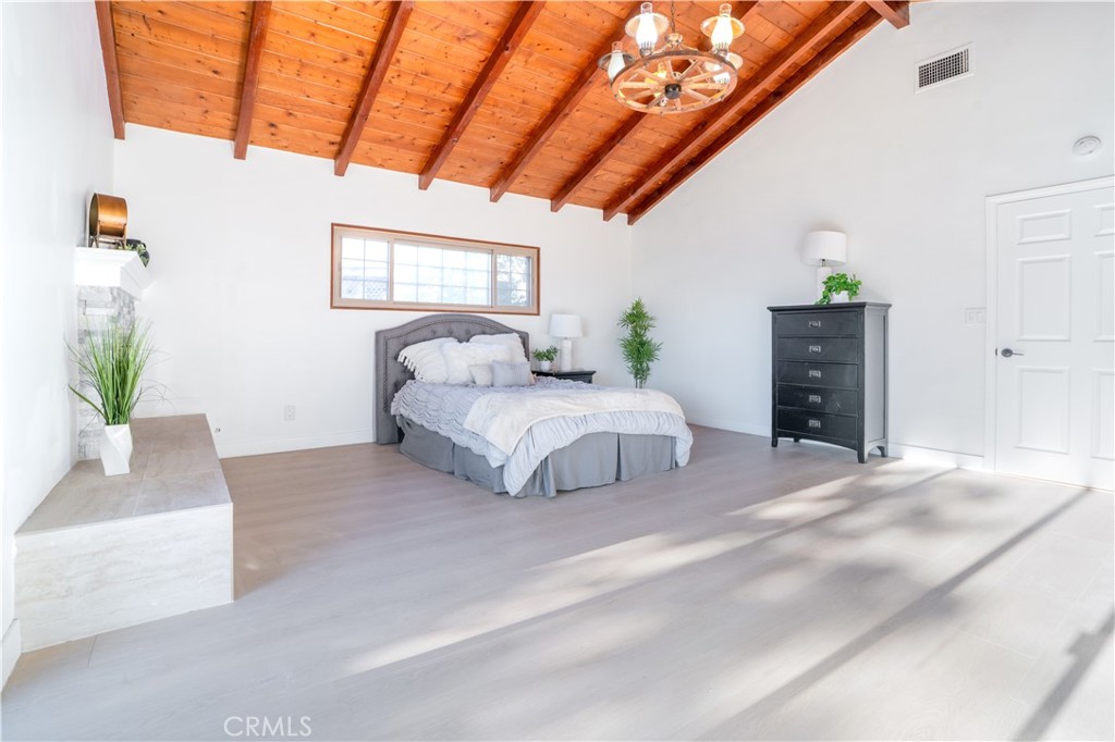 Inglewood, California, 90305, United States, 3 Bedrooms Bedrooms, ,2 BathroomsBathrooms,Residential,For Sale,1925175