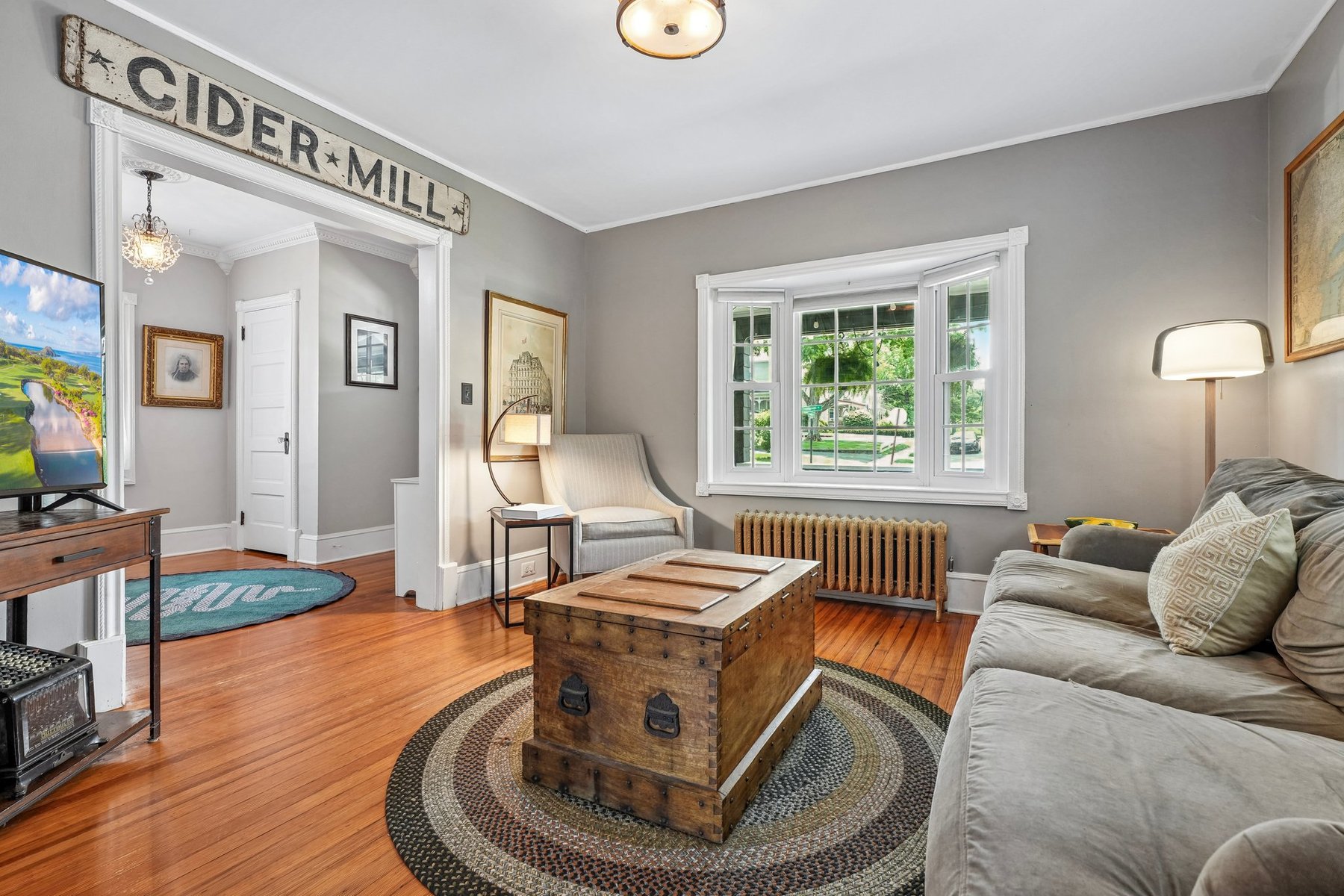  Craftsman Inspired Home With Both Old-Home Charm and Modern Amenities - 物件實景