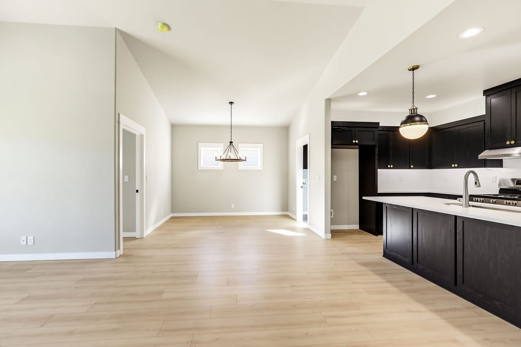  3220 Garner Way Medford, OR 97504 - 物件實景