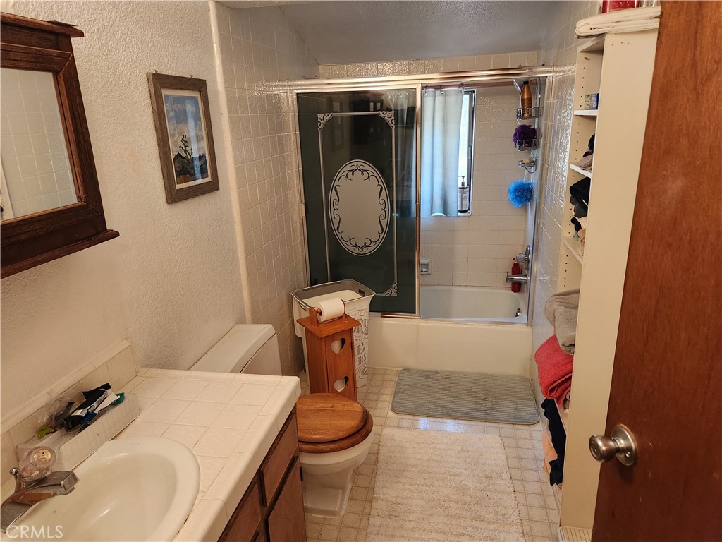 Oroville, California, 95966, United States, 4 Bedrooms Bedrooms, ,2 BathroomsBathrooms,Residential,For Sale,1887256