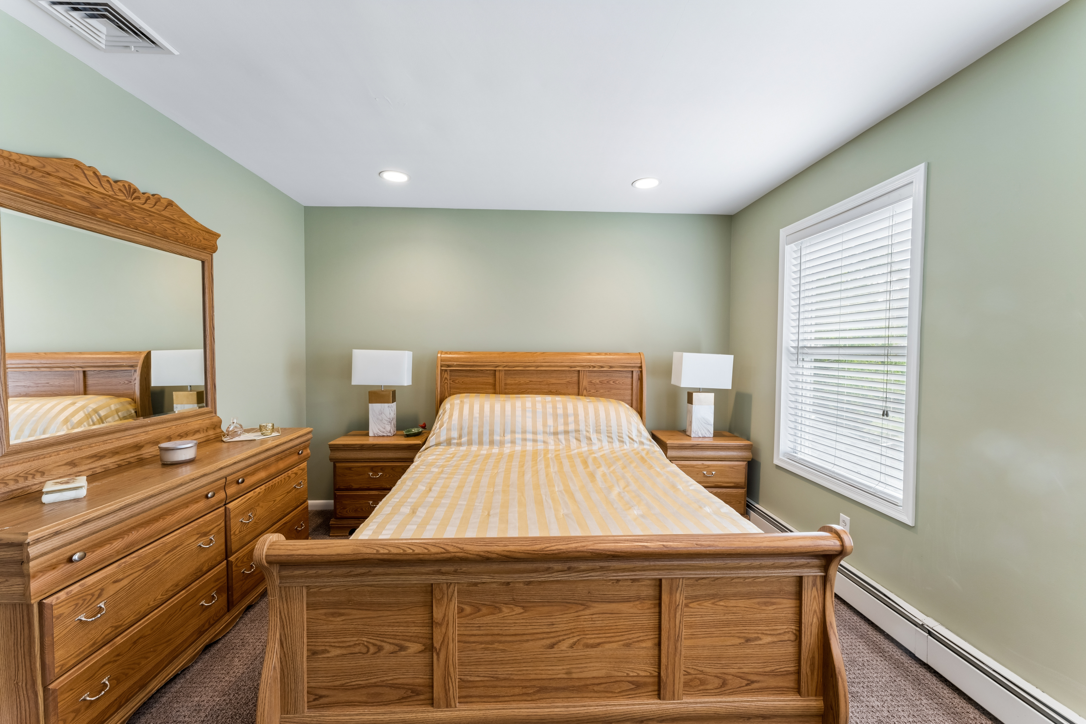 Towaco, New Jersey, 07082, United States, 4 Bedrooms Bedrooms, ,3 BathroomsBathrooms,Residential,For Sale,2048058