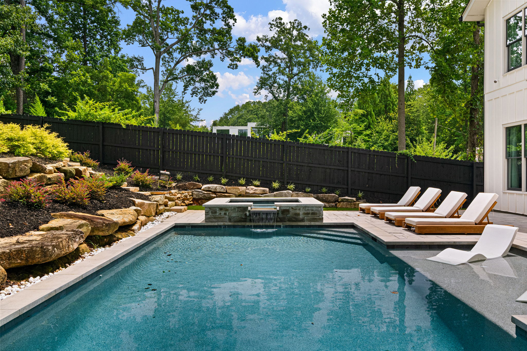  New-Construction Luxury Estate with Resort-Style Pool and Two Primary Suites - 物件實景