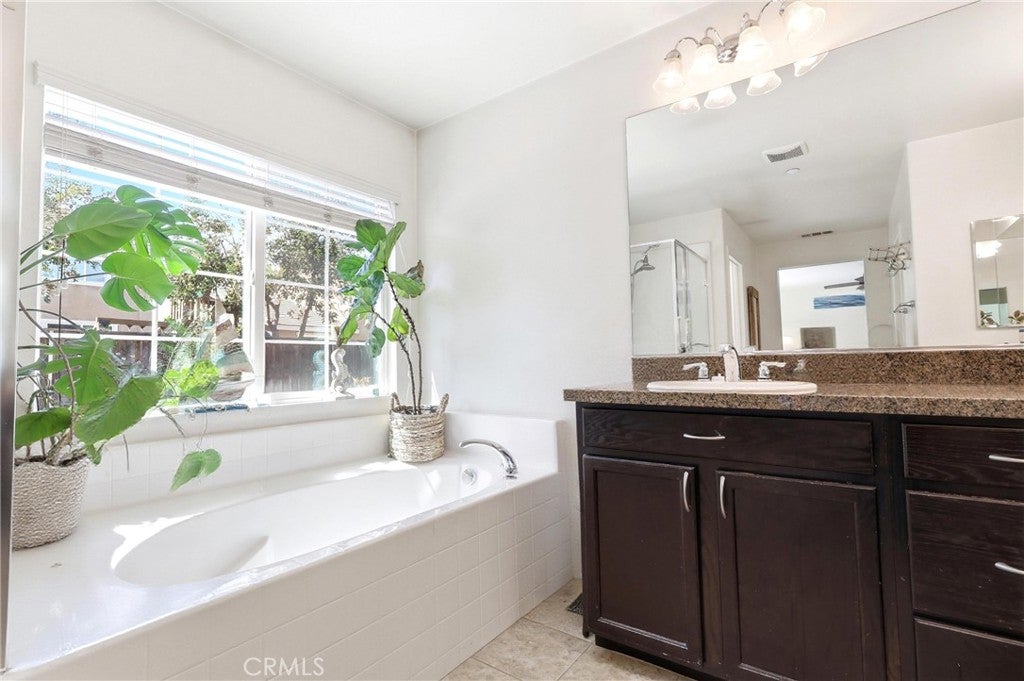 San Bernardino, California, 92407, United States, 4 Bedrooms Bedrooms, ,3 BathroomsBathrooms,Residential,For Sale,2000348