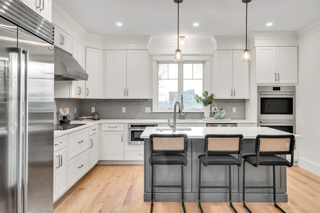 Lexington, Massachusetts, 02421, United States, 6 Bedrooms Bedrooms, ,6 BathroomsBathrooms,Residential,For Sale,2001660