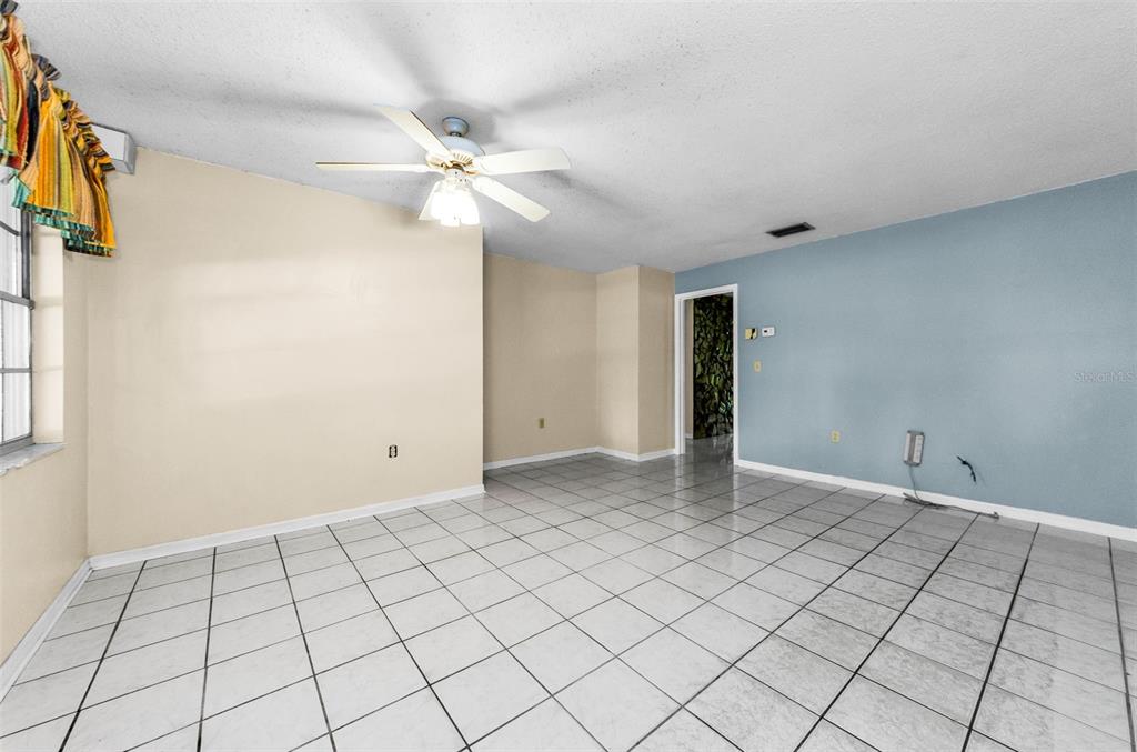 Plant City, Florida, 33566, United States, 3 Bedrooms Bedrooms, ,2 BathroomsBathrooms,Residential,For Sale,1932483