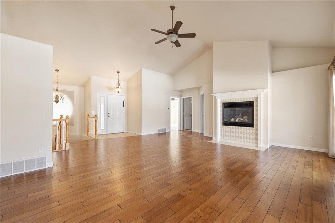 Billings, Montana, 59105, United States, 5 Bedrooms Bedrooms, ,4 BathroomsBathrooms,Residential,For Sale,1976913