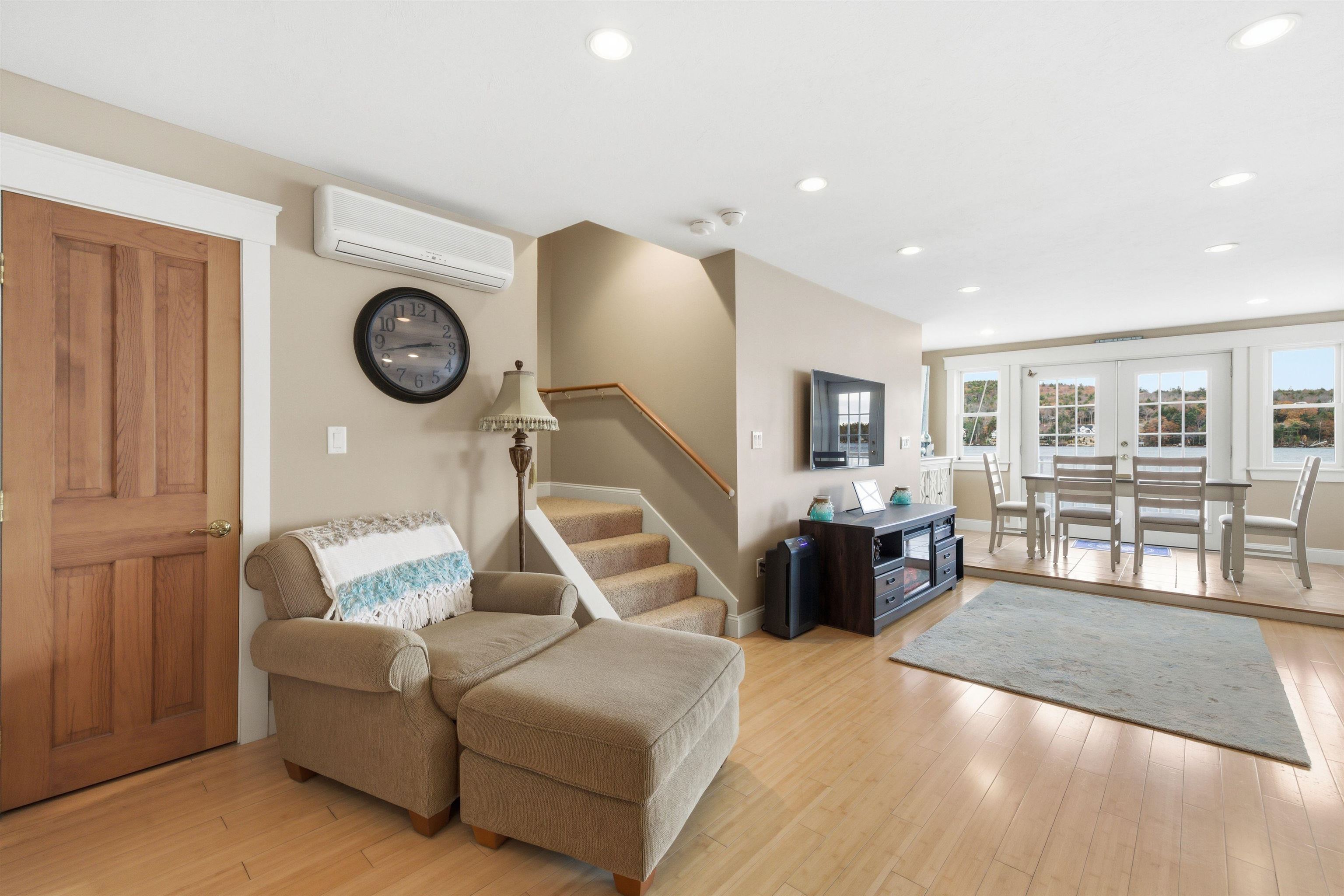 Meredith, New Hampshire, 03253, United States, 5 Bedrooms Bedrooms, ,2 BathroomsBathrooms,Residential,For Sale,1995867