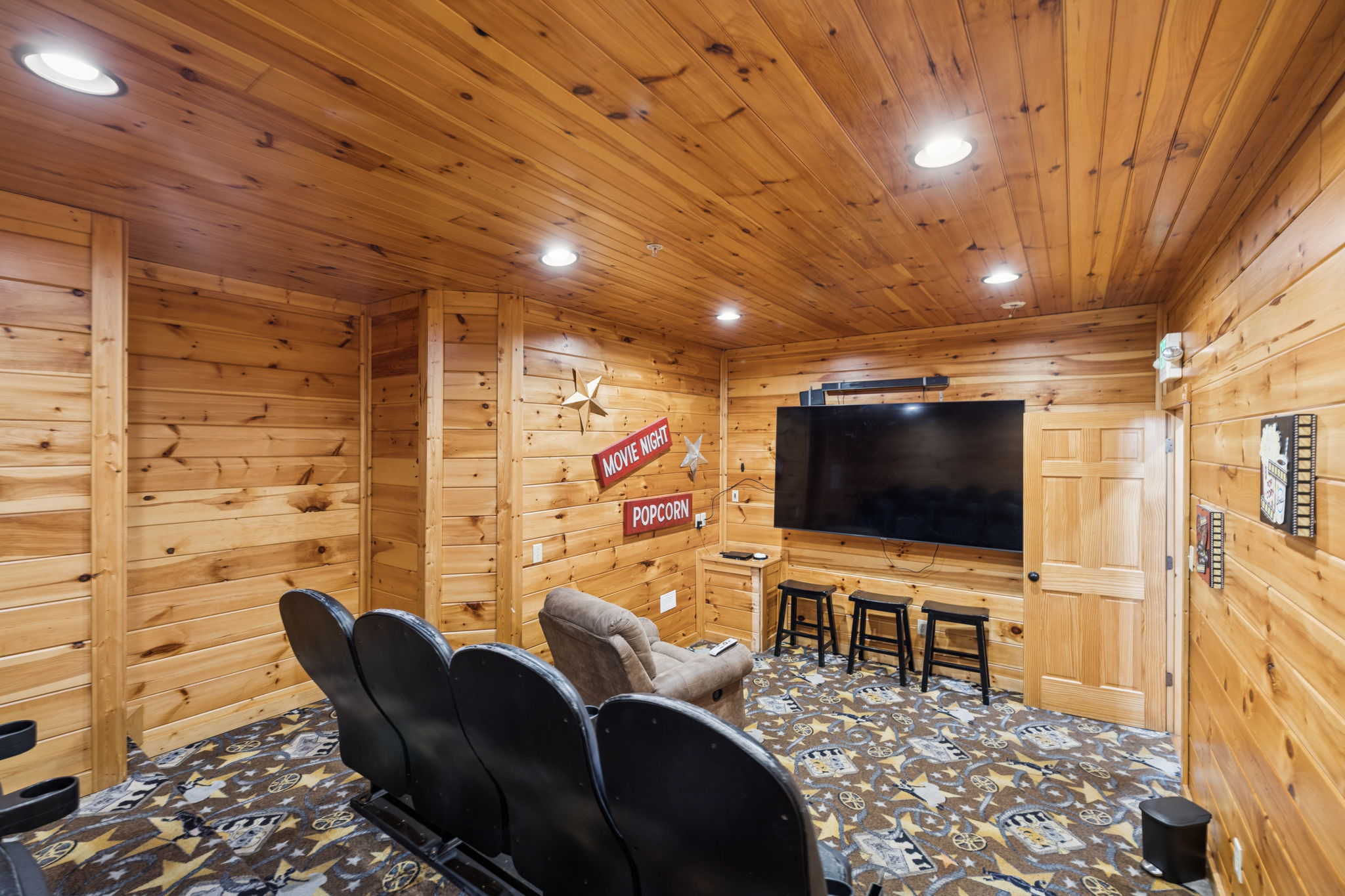 Gatlinburg, Tennessee, 37738, United States, 9 Bedrooms Bedrooms, ,9 BathroomsBathrooms,Residential,For Sale,1996380