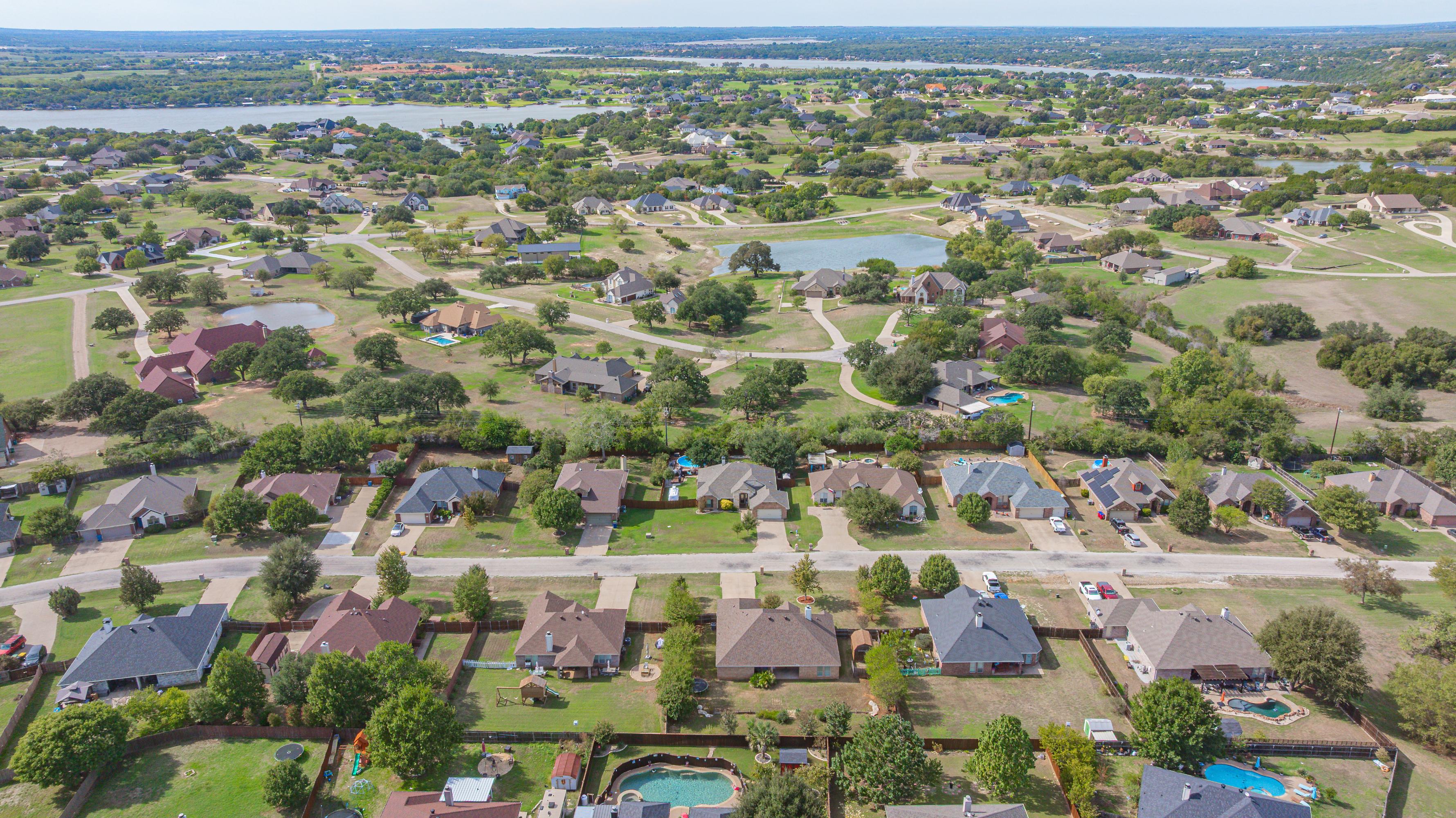  3128 Meandering Way, Granbury, TX, 76049 - 物件實景