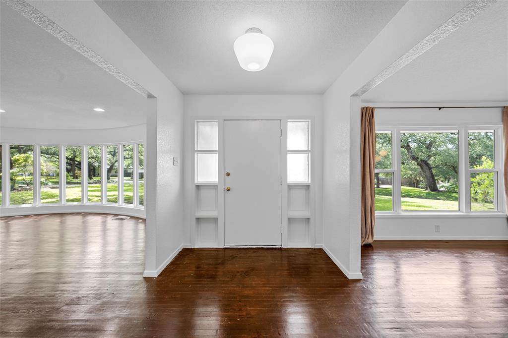 Waco, Texas, 76710, United States, 5 Bedrooms Bedrooms, ,4 BathroomsBathrooms,Residential,For Sale,1806319