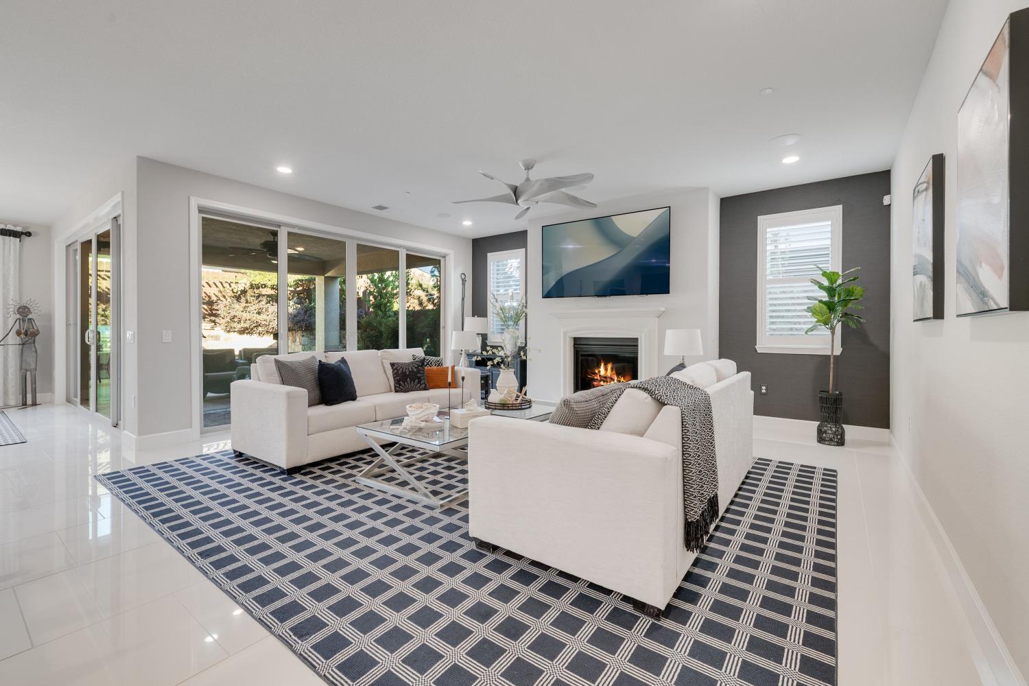 El Dorado Hills, California, 95762, United States, 3 Bedrooms Bedrooms, ,3 BathroomsBathrooms,Residential,For Sale,1987494