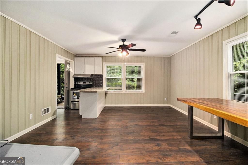 Atlanta, Georgia, 30328, United States, 4 Bedrooms Bedrooms, ,3 BathroomsBathrooms,Residential,For Sale,1858983