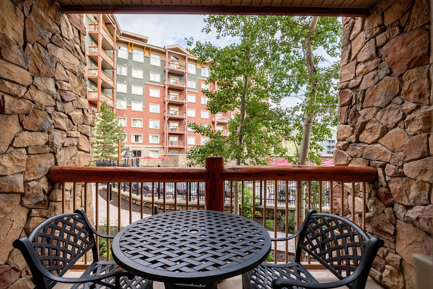  Perfect Condo Steps from World Class Skiing - 物件實景