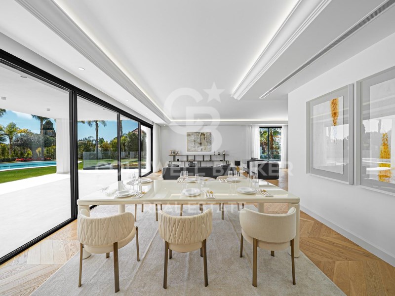 Marbella, Andalusia, ES, 6 Bedrooms Bedrooms, ,6 BathroomsBathrooms,Residential,For Sale,1898329