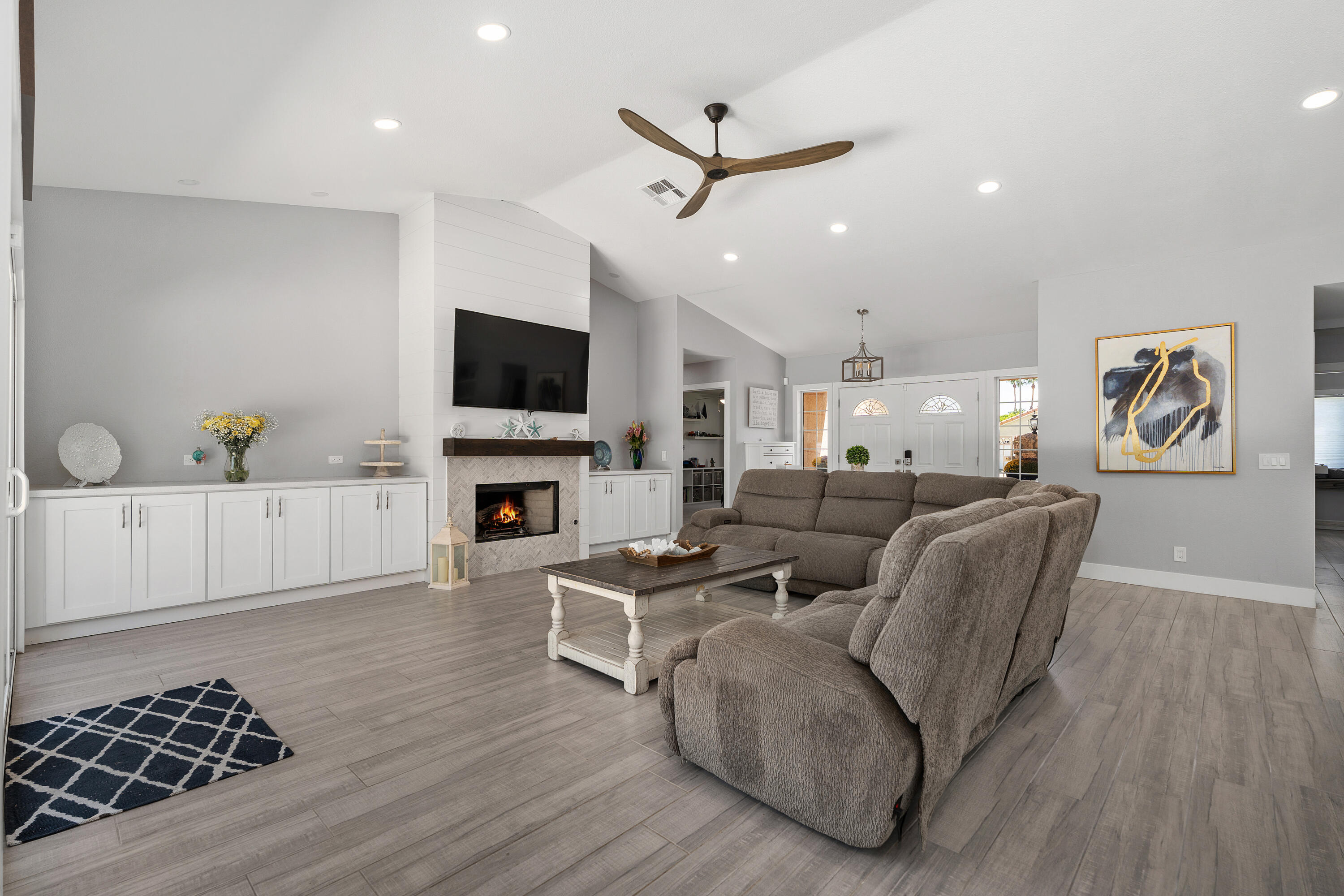 Palm Desert, California, 92211, United States, 4 Bedrooms Bedrooms, ,3 BathroomsBathrooms,Residential,For Sale,1938819