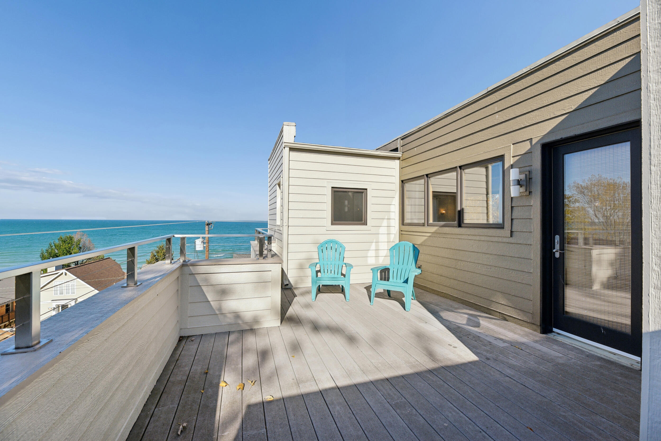 Long Beach, Indiana, 46360, United States, 5 Bedrooms Bedrooms, ,4 BathroomsBathrooms,Residential,For Sale,1989580