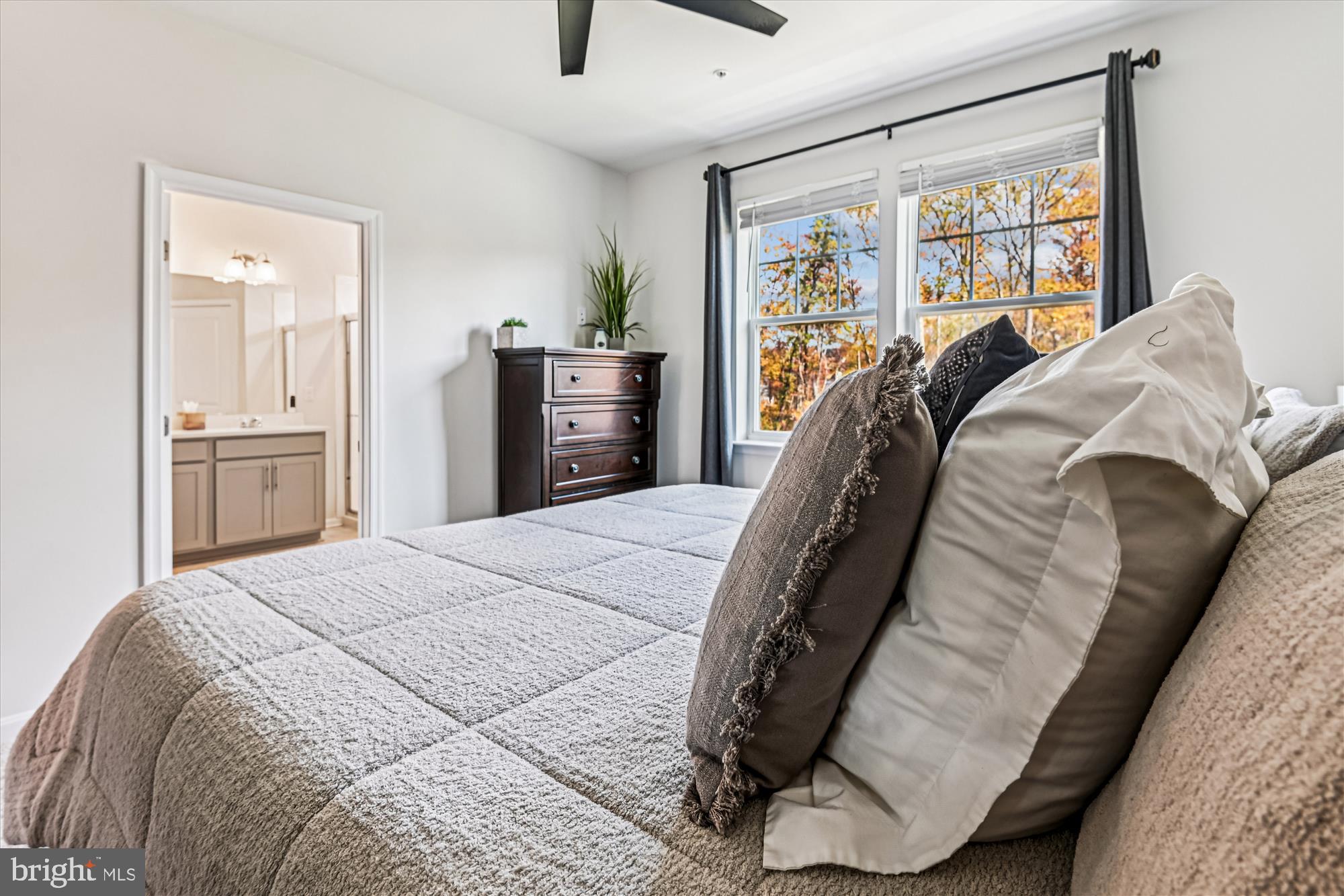 Odenton, Maryland, 21113, United States, 3 Bedrooms Bedrooms, ,3 BathroomsBathrooms,Residential,For Sale,1979208