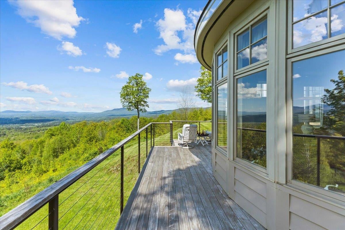 Stowe, Vermont, 05672, United States, 4 Bedrooms Bedrooms, ,6 BathroomsBathrooms,Residential,For Sale,1840116