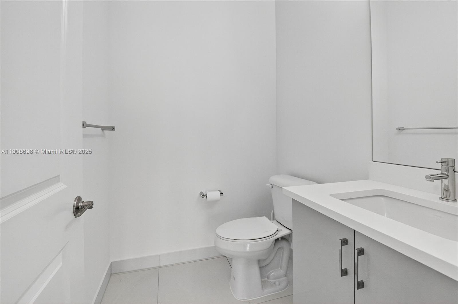 Boynton Beach, Florida, 33473, United States, 3 Bedrooms Bedrooms, ,4 BathroomsBathrooms,Residential,For Sale,1991077