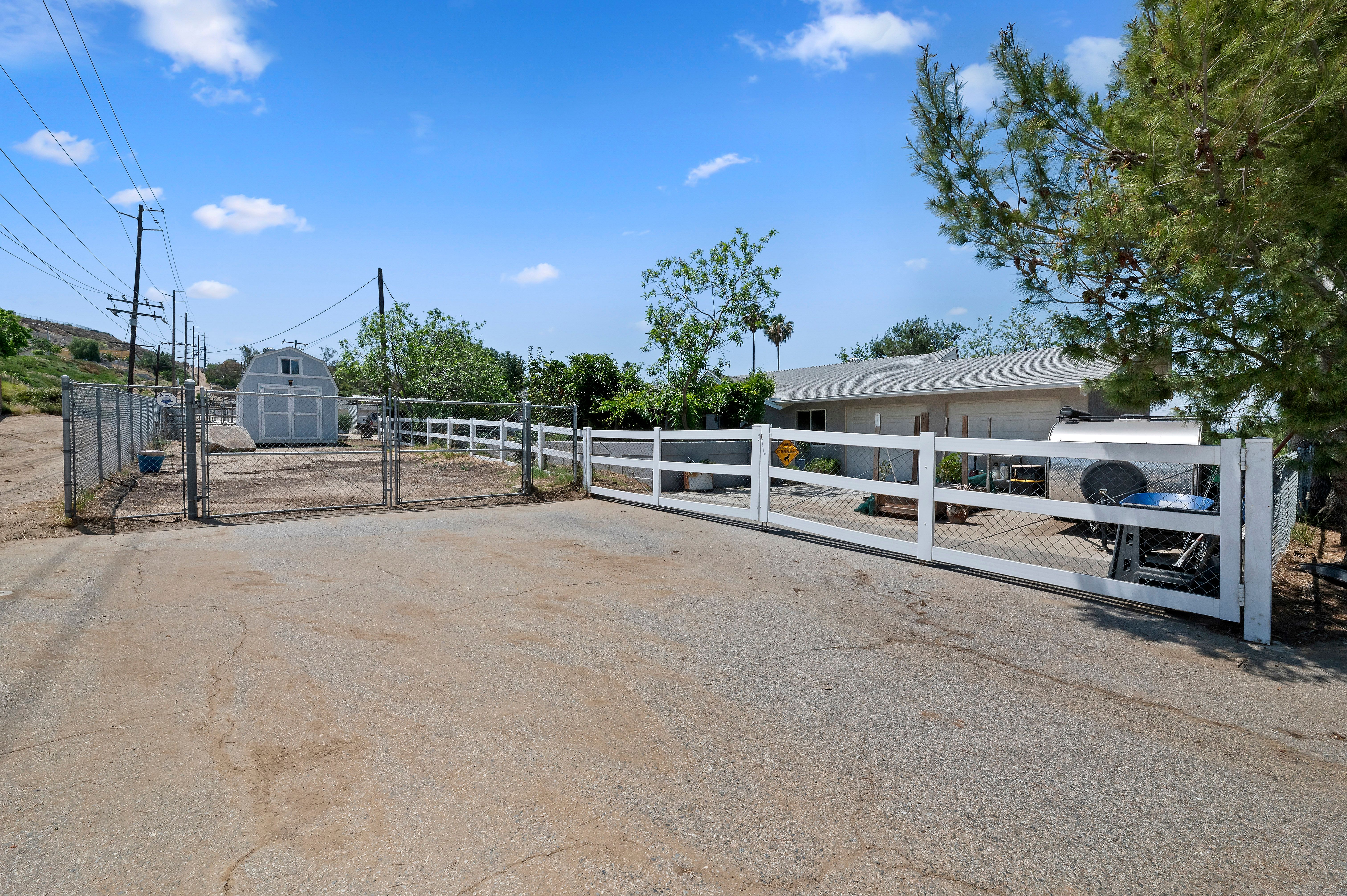  115 East Street, Norco, CA 92860 - 物件實景