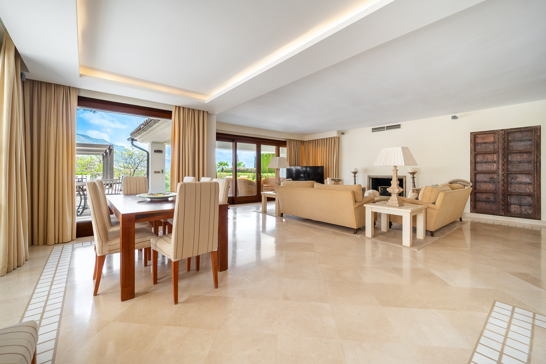  A true home in the Golf Valley with direct access to the Las Brisas golf course - 物件實景