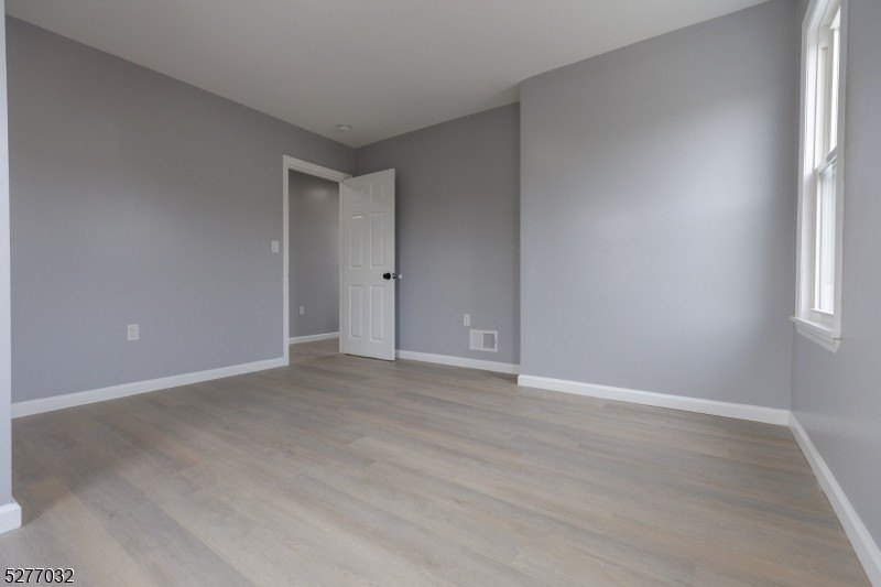 North Plainfield Boro, New Jersey, 07060-4003, United States, 4 Bedrooms Bedrooms, ,2 BathroomsBathrooms,Residential,For Sale,1982081