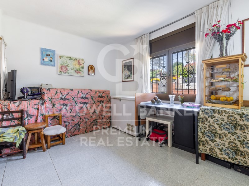 Sant Cugat del Vallès, Catalonia, ES, 5 Bedrooms Bedrooms, ,2 BathroomsBathrooms,Residential,For Sale,1759701