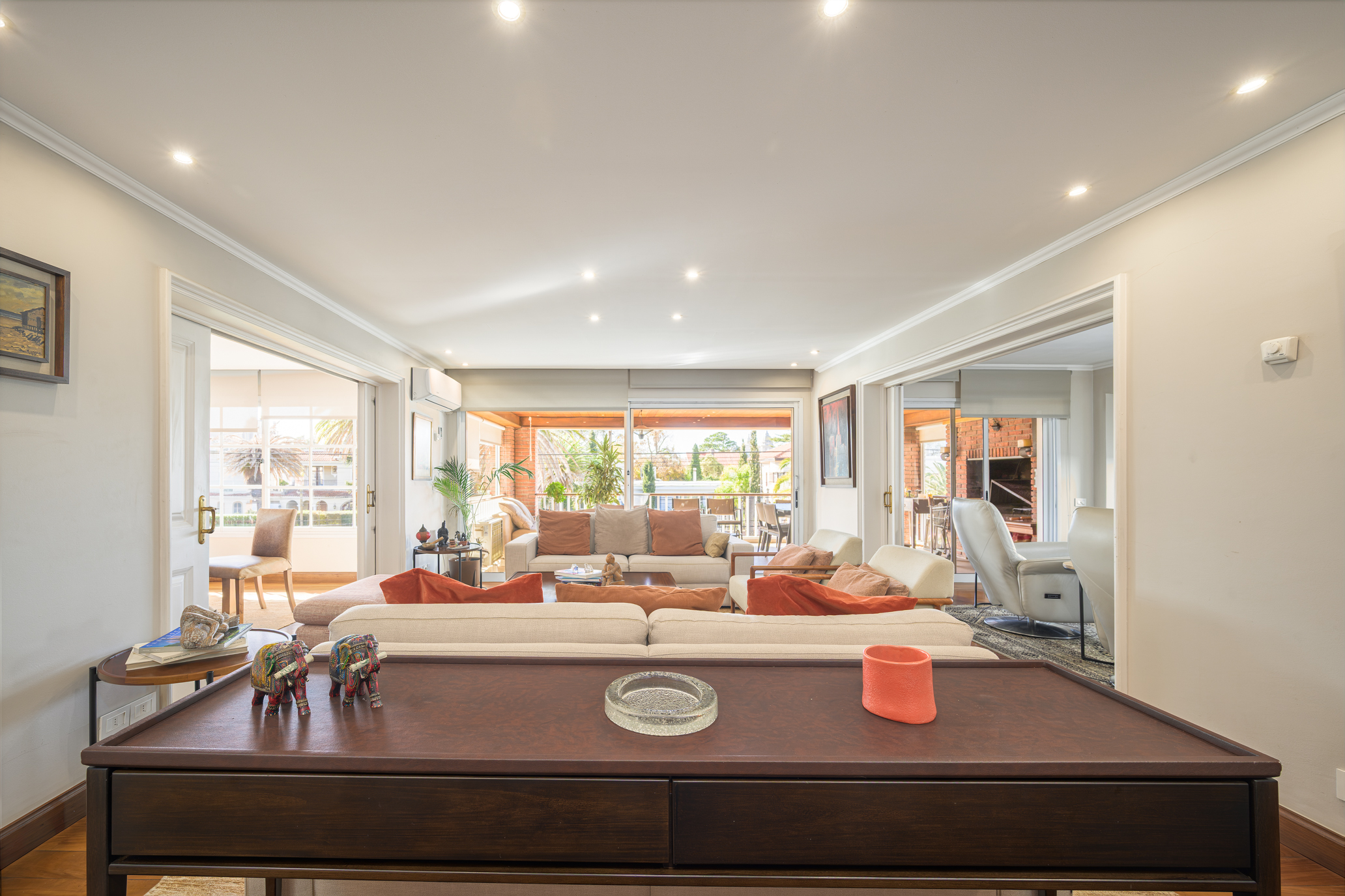  Exclusive Duplex Penthouse with Private Rooftop and Pool in Carrasco - 物件實景