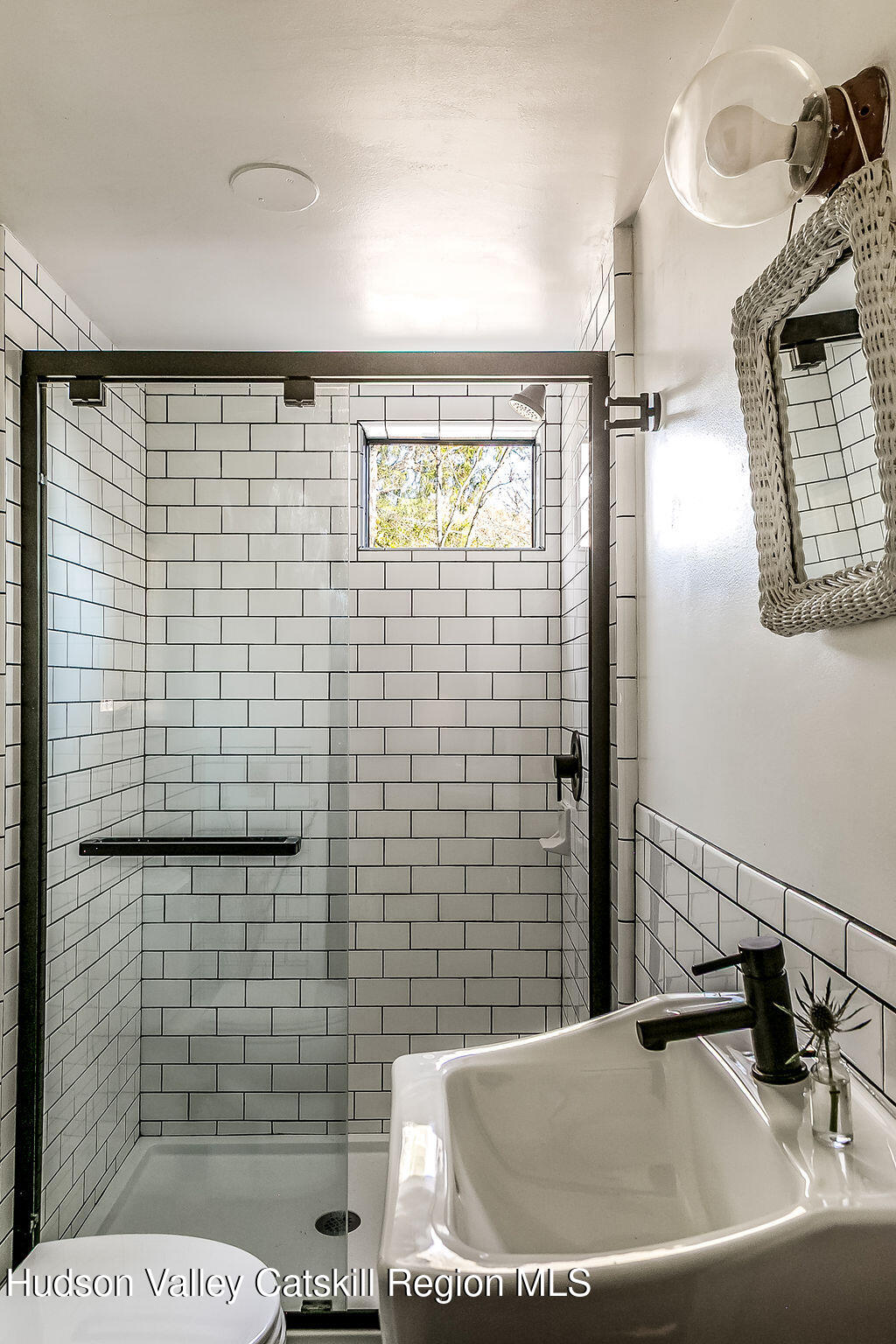 Woodstock, New York, 12498, United States, 2 Bedrooms Bedrooms, ,3 BathroomsBathrooms,Residential,For Sale,1965588