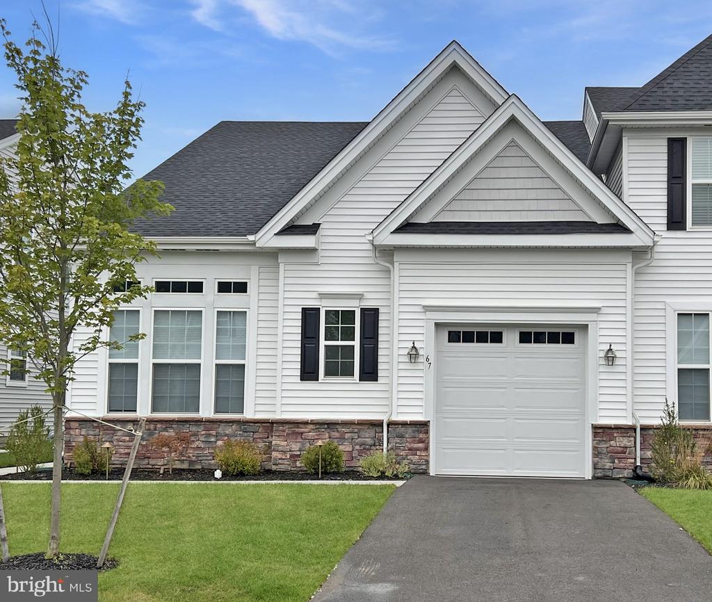 New Egypt, New Jersey, 08533, United States, 3 Bedrooms Bedrooms, ,3 BathroomsBathrooms,Residential,For Sale,1909198
