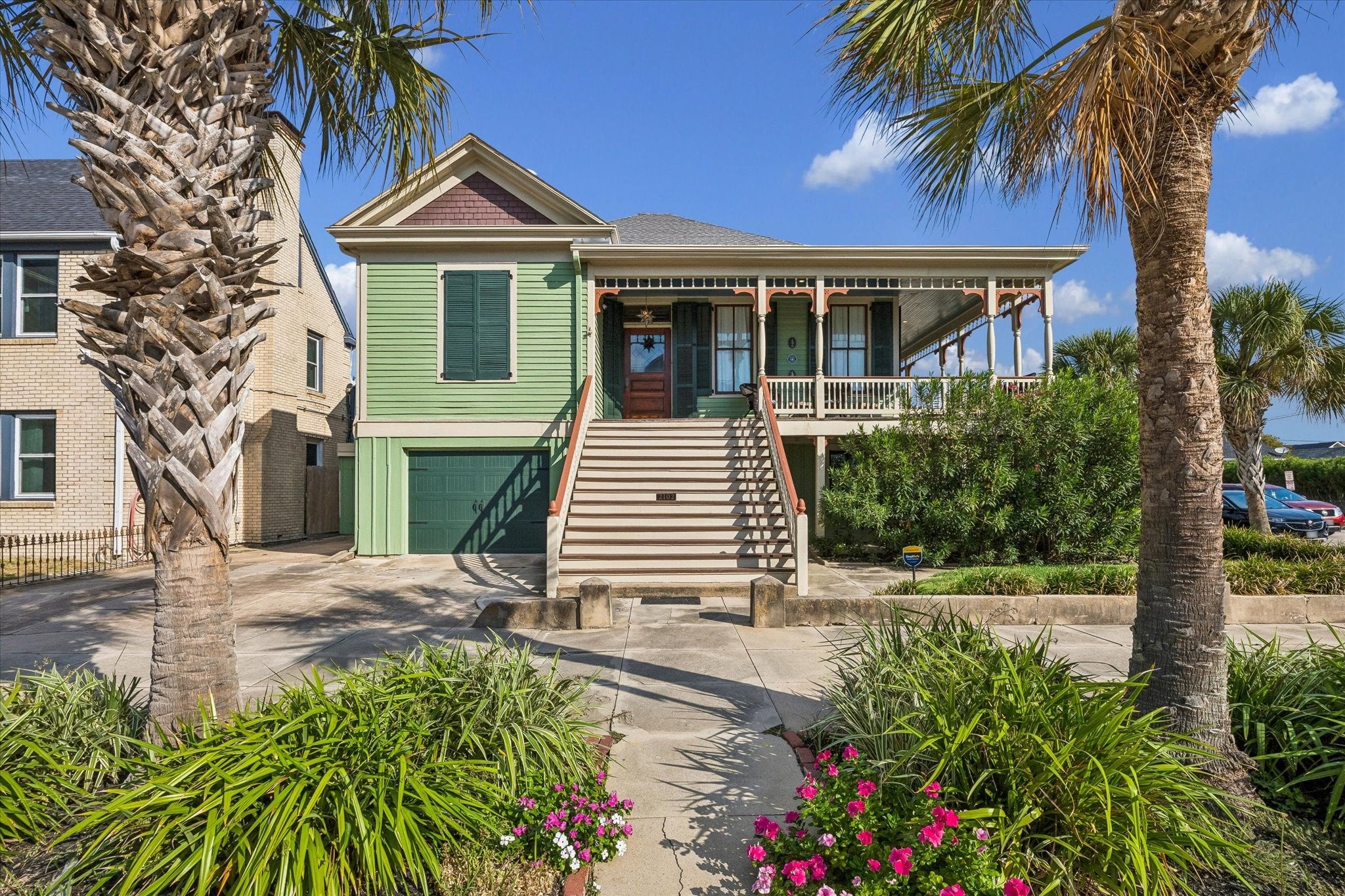Avenue P , Galveston, TX 77550