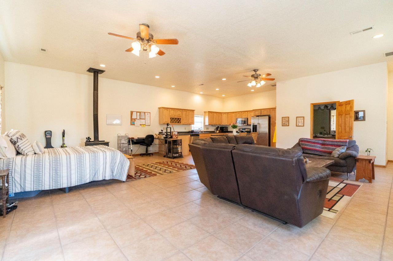 Los Ranchos, New Mexico, 87114, United States, 4 Bedrooms Bedrooms, ,5 BathroomsBathrooms,Residential,For Sale,1720943