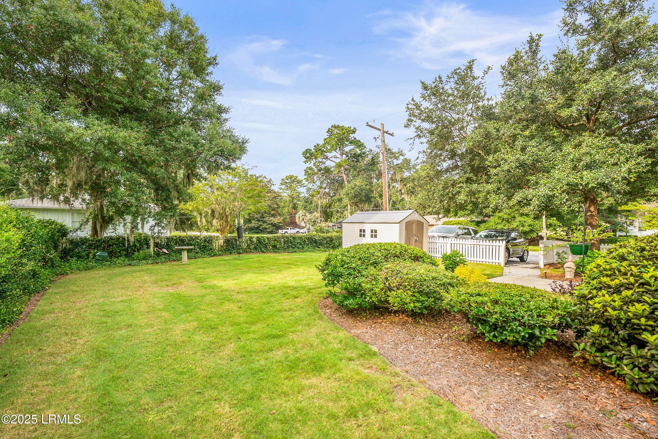 Beaufort, South Carolina, 29902, United States, 3 Bedrooms Bedrooms, ,2 BathroomsBathrooms,Residential,For Sale,1907069