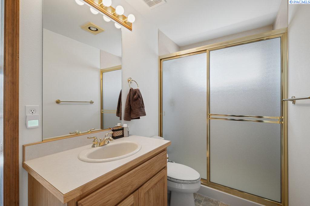 Pullman, Washington, 99163, United States, 4 Bedrooms Bedrooms, ,1 BathroomBathrooms,Residential,For Sale,1784694