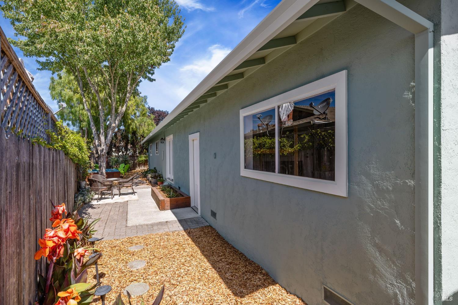 Rohnert Park, California, 94928, United States, 3 Bedrooms Bedrooms, ,2 BathroomsBathrooms,Residential,For Sale,1895055