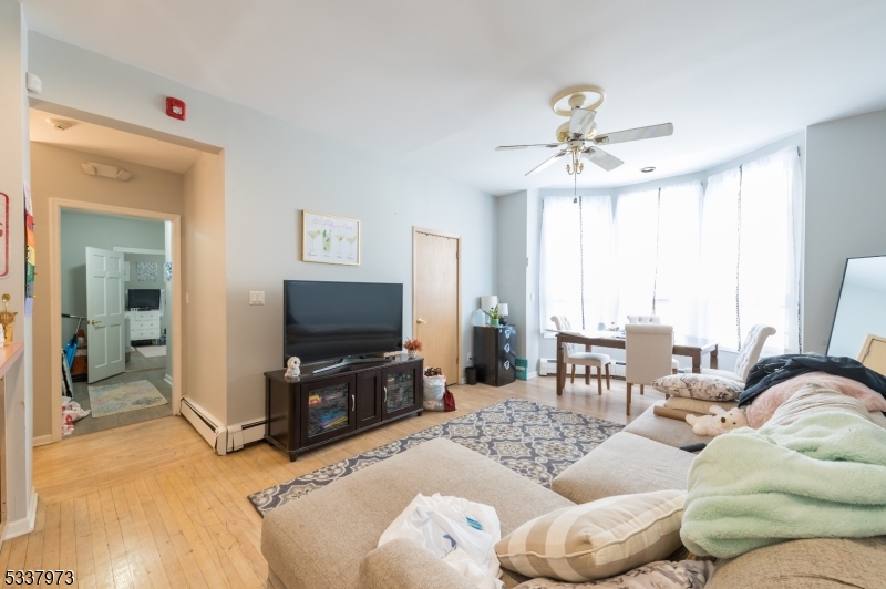 South Orange Village Twp., New Jersey, 07079, United States, 14 Bedrooms Bedrooms, ,4 BathroomsBathrooms,Residential,For Sale,1992962