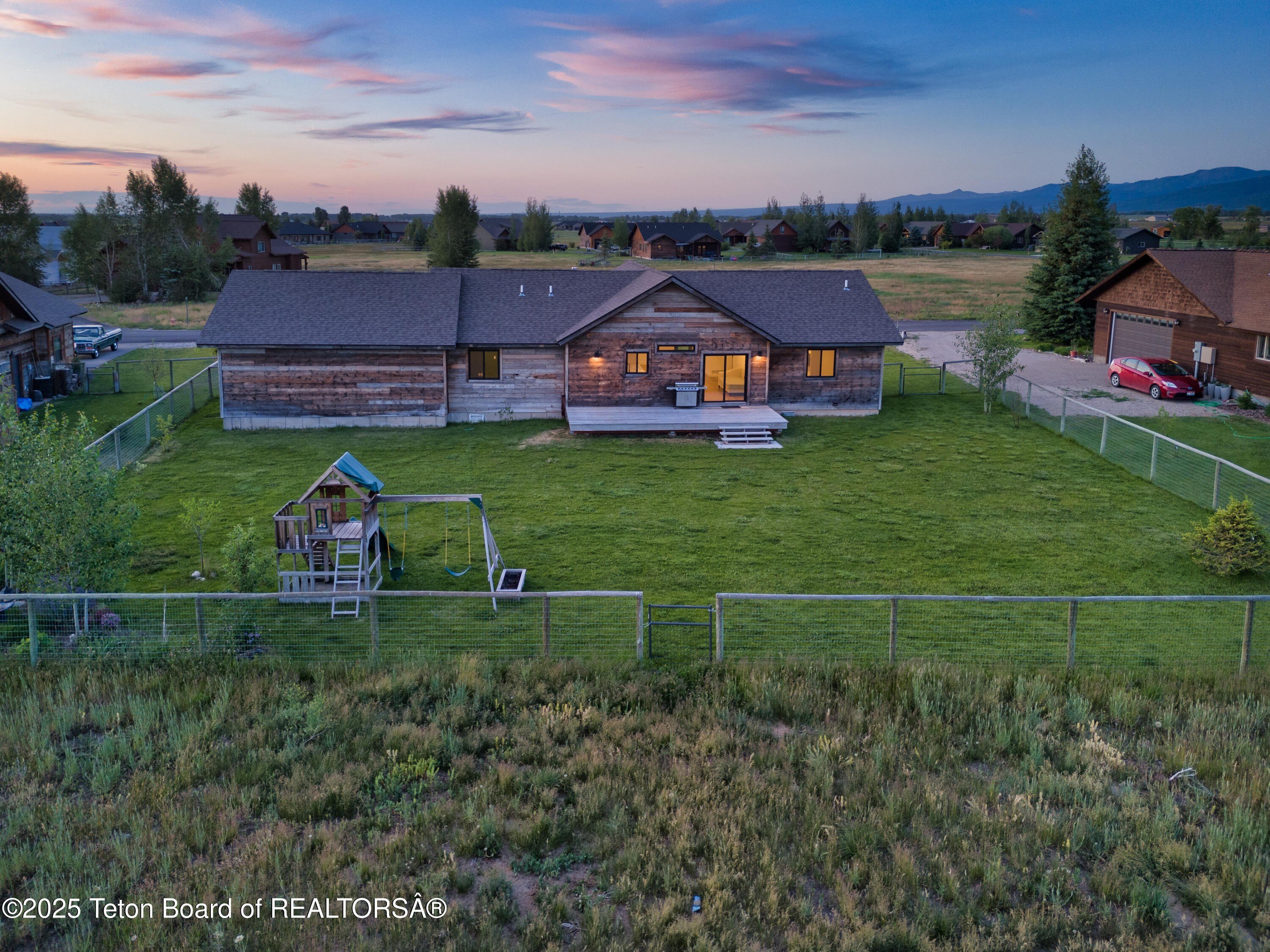 Victor, Idaho, 83455, United States, 3 Bedrooms Bedrooms, ,2 BathroomsBathrooms,Residential,For Sale,1982100