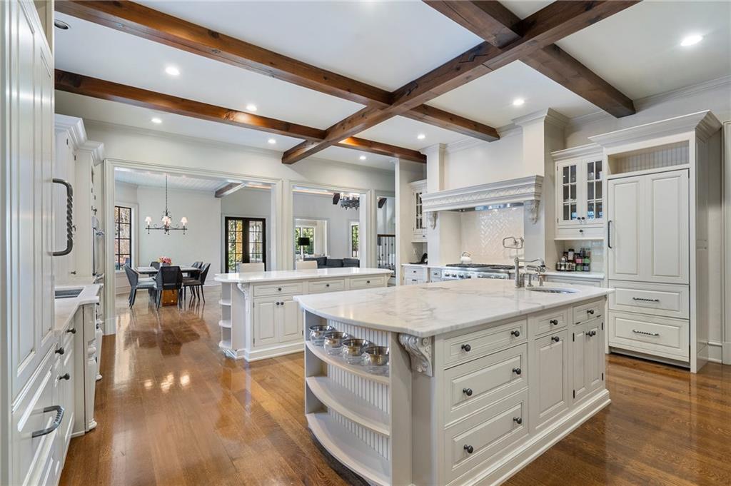 Atlanta, Georgia, 30327, United States, 6 Bedrooms Bedrooms, ,9 BathroomsBathrooms,Residential,For Sale,1686481