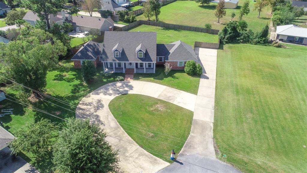 Lake Charles, Louisiana, 70605, United States, 4 Bedrooms Bedrooms, ,4 BathroomsBathrooms,Residential,For Sale,1979416