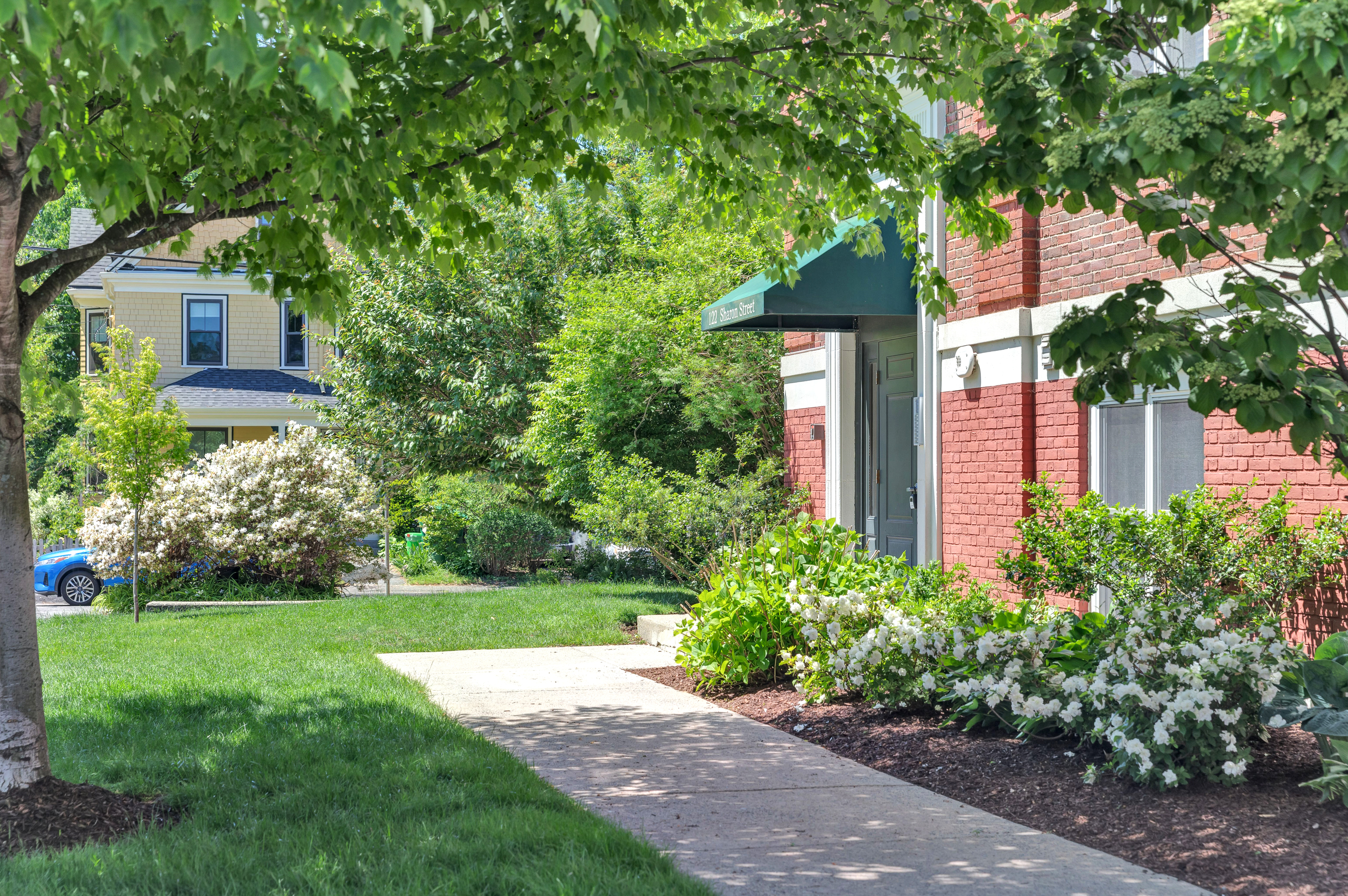  122 Sharon Street, Unit 203, Medford, MA, 02155 - 物件實景