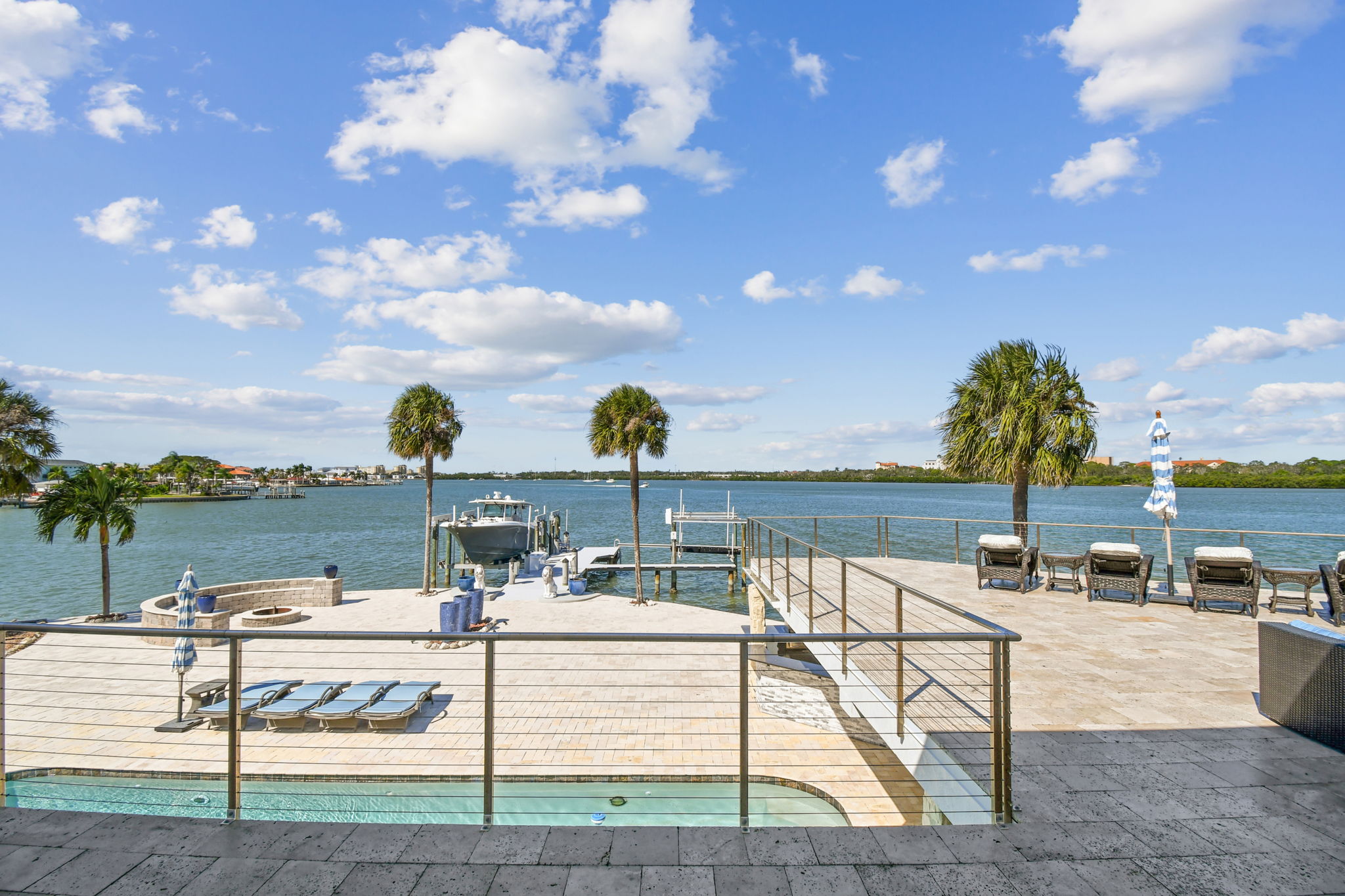 Madeira Beach, Florida, 33708, United States, 6 Bedrooms Bedrooms, ,6 BathroomsBathrooms,Residential,For Sale,1975666