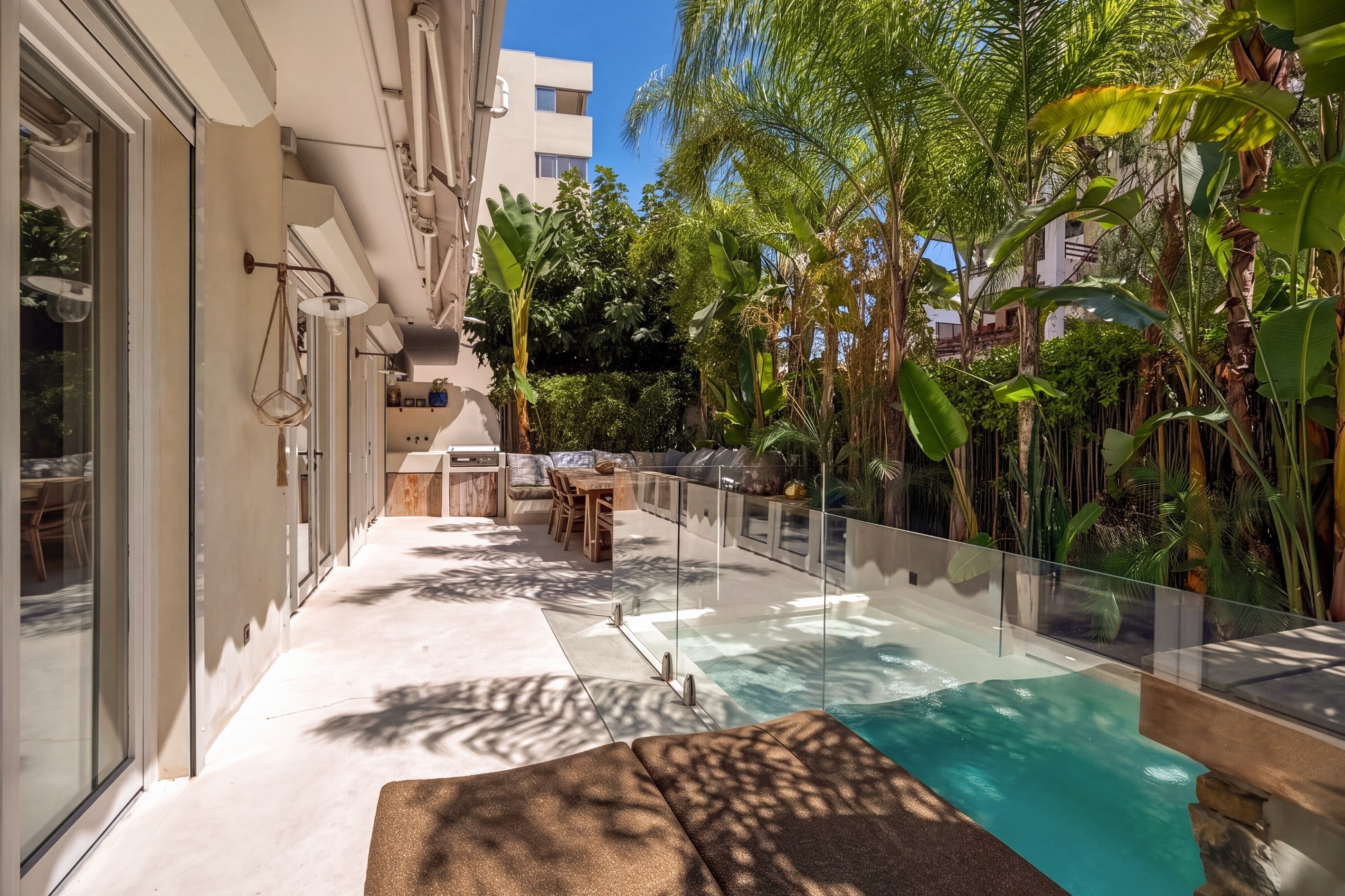  Luxury apartment for sale in Cannes Palm Beach with landscaped terrace, private… - 物件實景