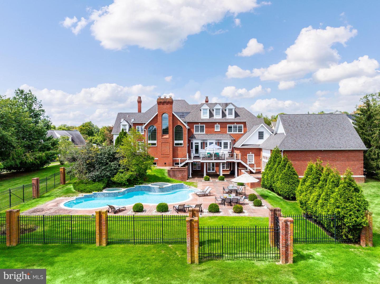 Blue Bell, Pennsylvania, 19422, United States, 5 Bedrooms Bedrooms, ,8 BathroomsBathrooms,Residential,For Sale,1940963