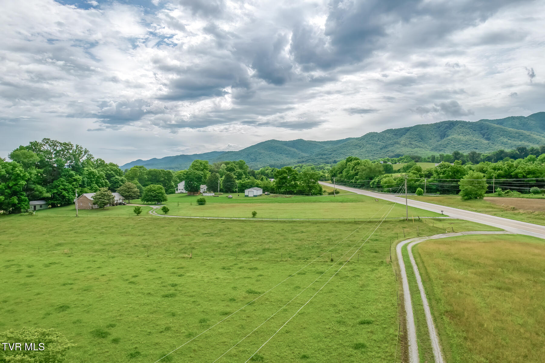 Chuckey, Tennessee, 37641, United States, 3 Bedrooms Bedrooms, ,1 BathroomBathrooms,Residential,For Sale,2048745