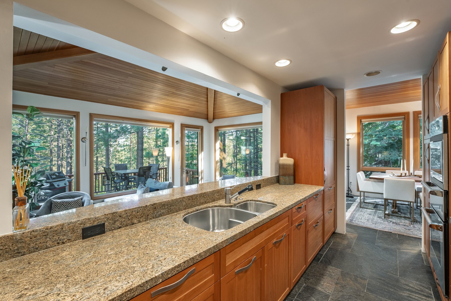  Your Lake Tahoe Escape Awaits — Steps from the Greens - 物件實景