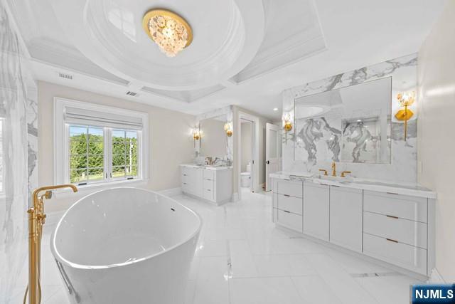 Saddle River, New Jersey, 07458, United States, 6 Bedrooms Bedrooms, ,10 BathroomsBathrooms,Residential,For Sale,1793660