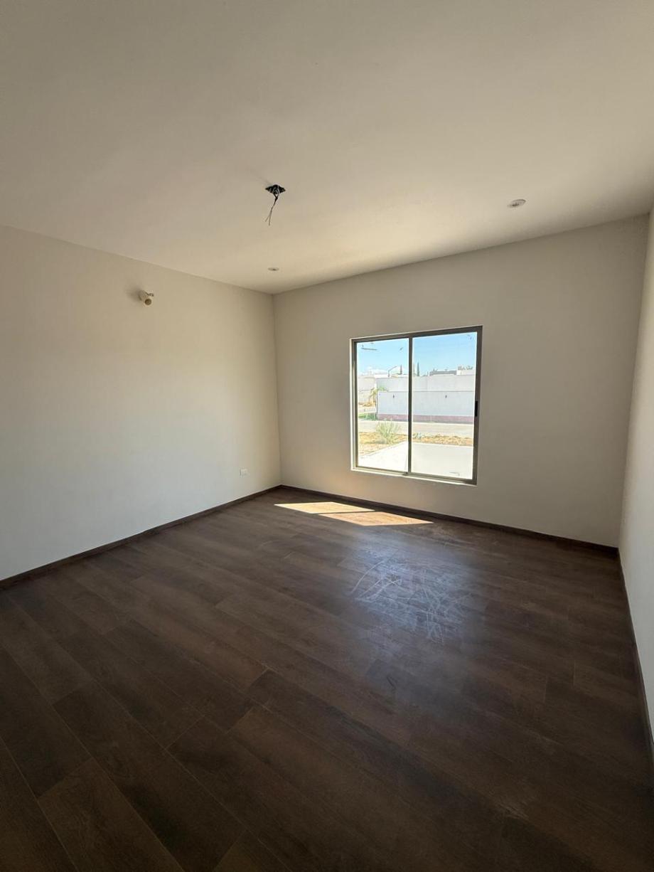 Villas del Renacimiento, Torreón, Coahuila de Zaragoza, 27420, Mexico, 3 Bedrooms Bedrooms, ,2 BathroomsBathrooms,Residential,For Sale,Villas del Renacimiento,1588559