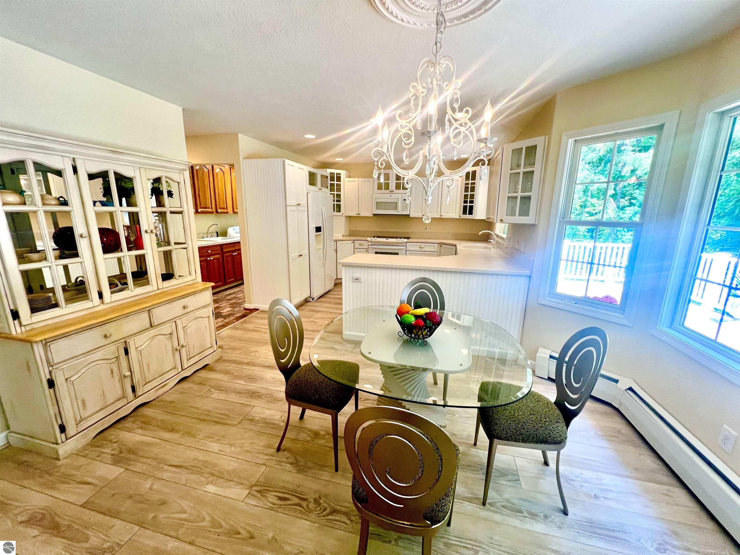 Traverse City, Michigan, 49686, United States, 4 Bedrooms Bedrooms, ,3 BathroomsBathrooms,Residential,For Sale,1883605